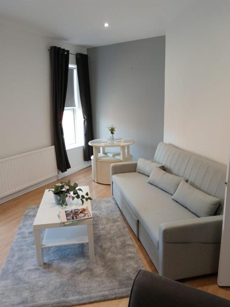 Welcome To This Flat Kettering Εξωτερικό φωτογραφία