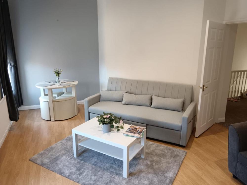 Welcome To This Flat Kettering Εξωτερικό φωτογραφία